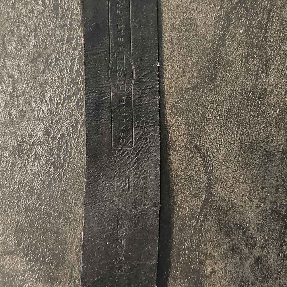 FOSSIL Leather Embossed Belt - Picture 3 of 6